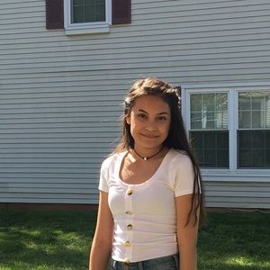 Meet your Posher, Alyssa